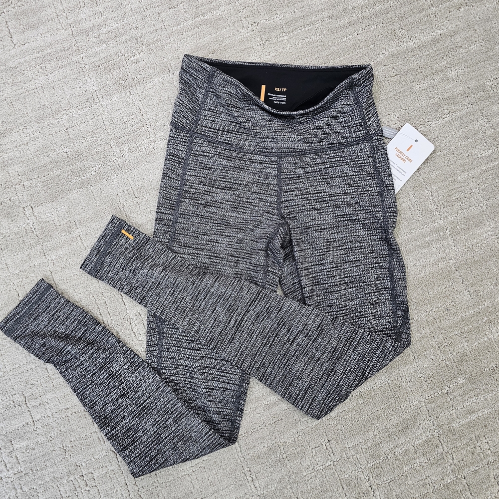 Lucy Womens Gray Leggings NWT
